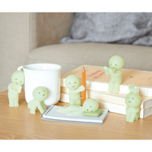 Load image into Gallery viewer, Smiski - Living Series