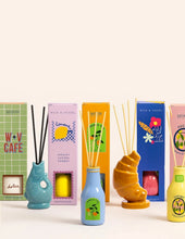 Load image into Gallery viewer, Wick and Vessel - Limone Fruit Diffuser 100ml
