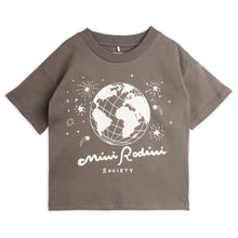 Load image into Gallery viewer, Mini Rodini grey t-shirt with globe and Mini Rodini Society print in white from the new AW24 collection &#39;Agatha&#39;
