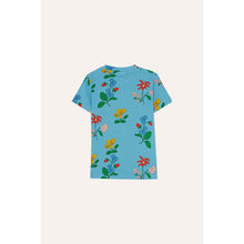 Load image into Gallery viewer, The Campamento - Flowers T-shirt
