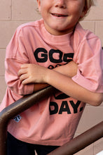 Load image into Gallery viewer, Dinky Circus - Good Day T-shirt
