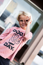 Load image into Gallery viewer, Dinky Circus - Good Day T-shirt

